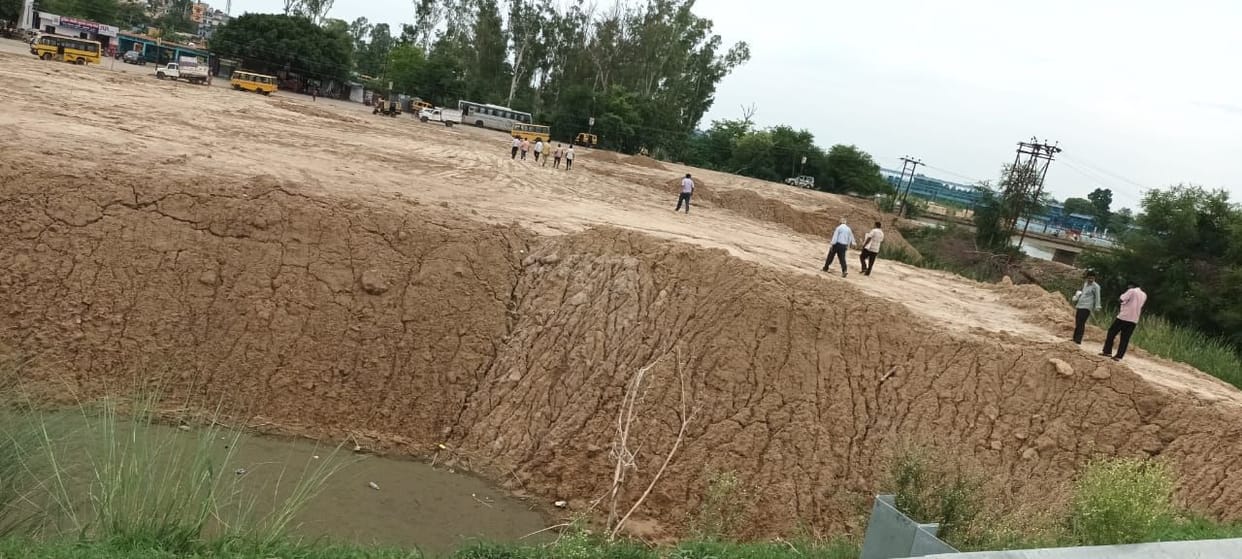 Stopped soil filling on government land