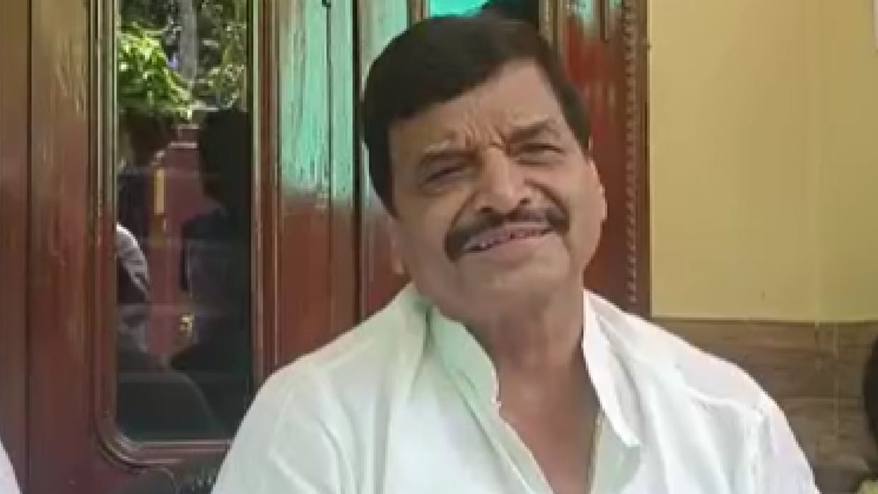 Shivpal Singh Yadav raises question on price rise.