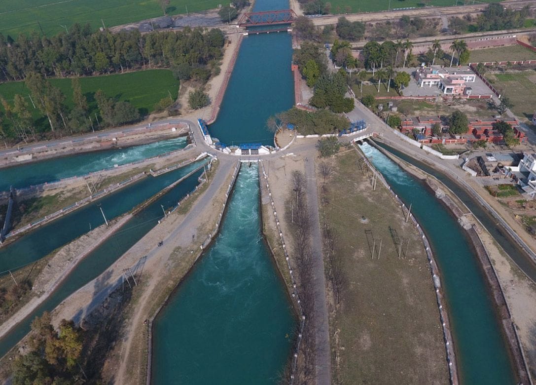 Canals increase prosperity, bids changing every 20 km