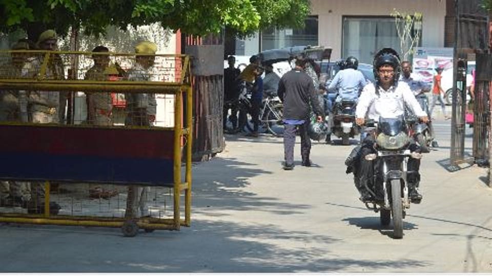 gangster had run away due to the negligence of Policeman big disclosure in police interrogation
