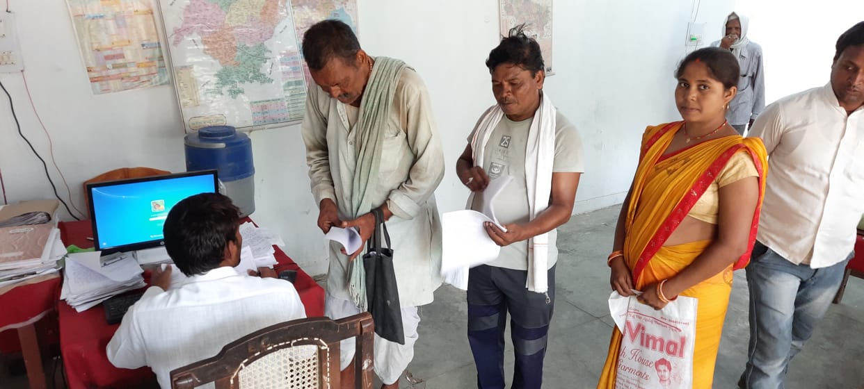 Banda: Officer and employee absent, complainant upset,