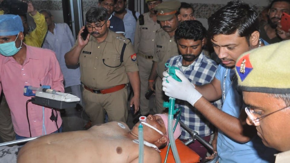 Injured builder died shot in the mall Agra Crime