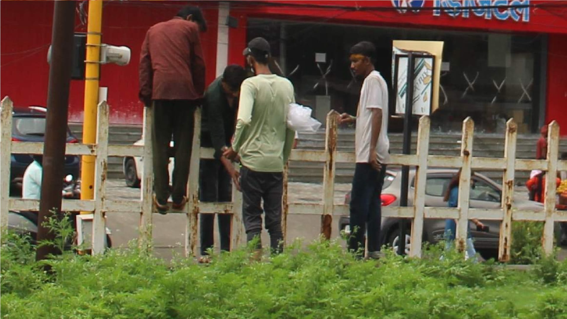 drug smuggling in dehradun smuggler giving Poison in veins of youth dissolving drug smuggler in Dehradun