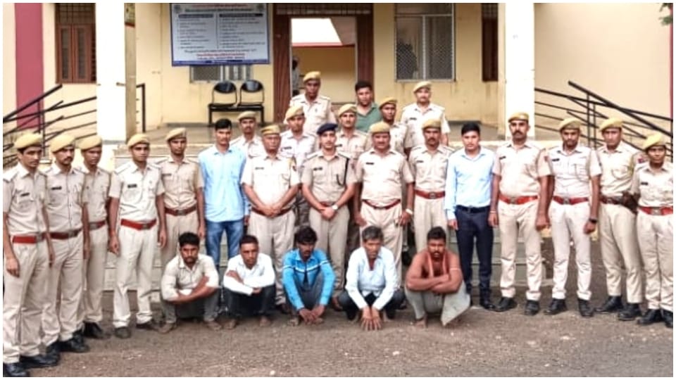 First husband kidnapped wife after 18 hours police arrested accused Jhalawar