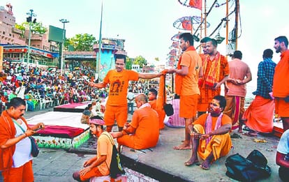 Kashi Vishwanath Dham bol bom chanting  started in Kashi Baba Vishwanath  seen throughout in Sawan month from today