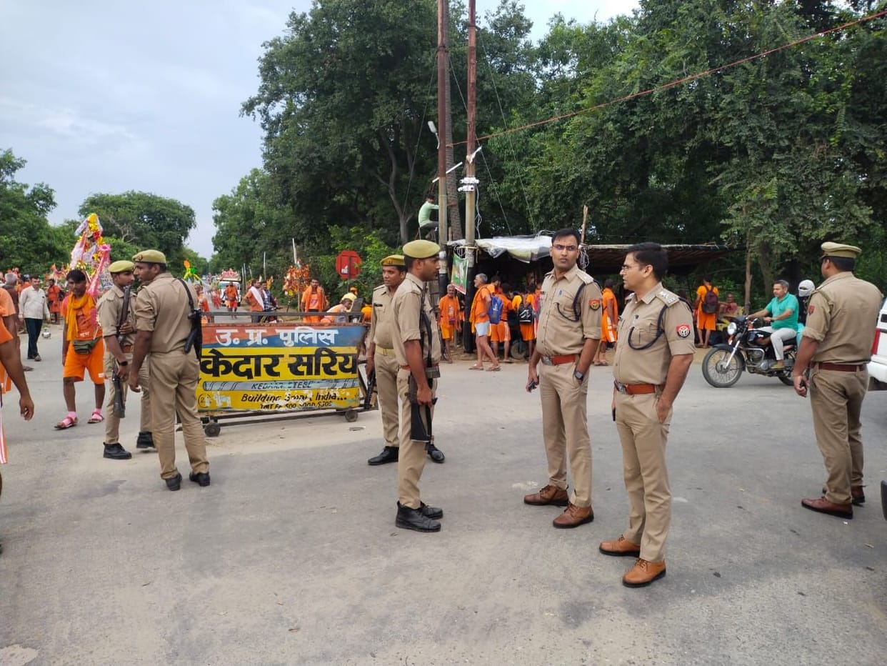 500 intelligence watch on the 225 km Kanwar route