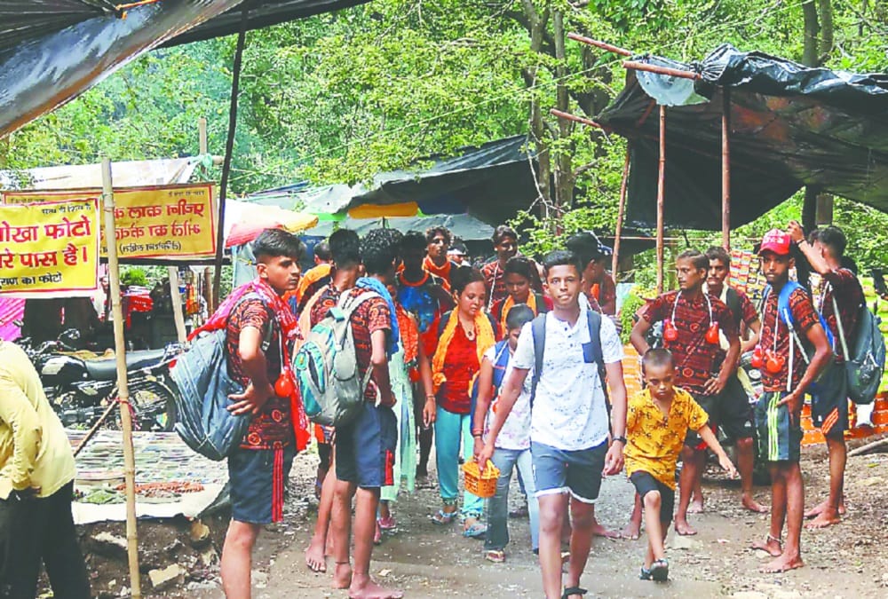 Sawan Kanwar Yatra 2022: crowd of kanwar yatri in haridwar and riahikesh photos