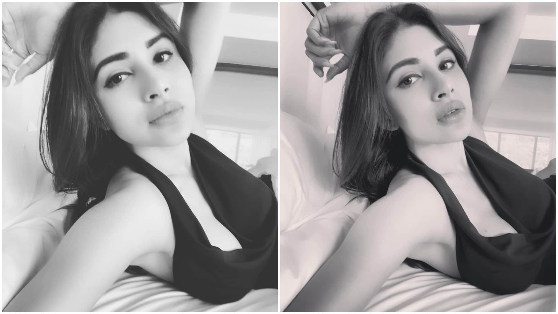 Photos Of The Day: Disha Patani looks hot in red bodycon gown and mouni roy gorgeous look avneet kaur kartik aaryan shweta tiwari rakul preet singh tara sutaria