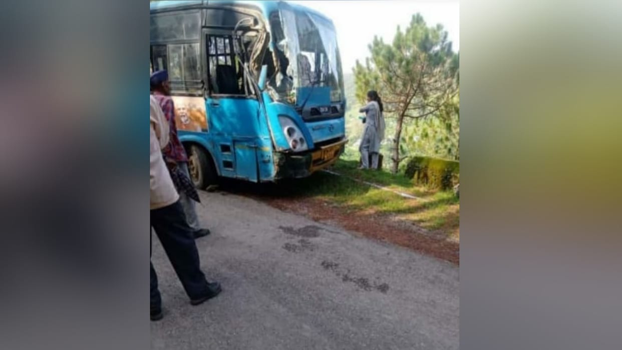 hrtc bus accident in mandi himachal pradesh today