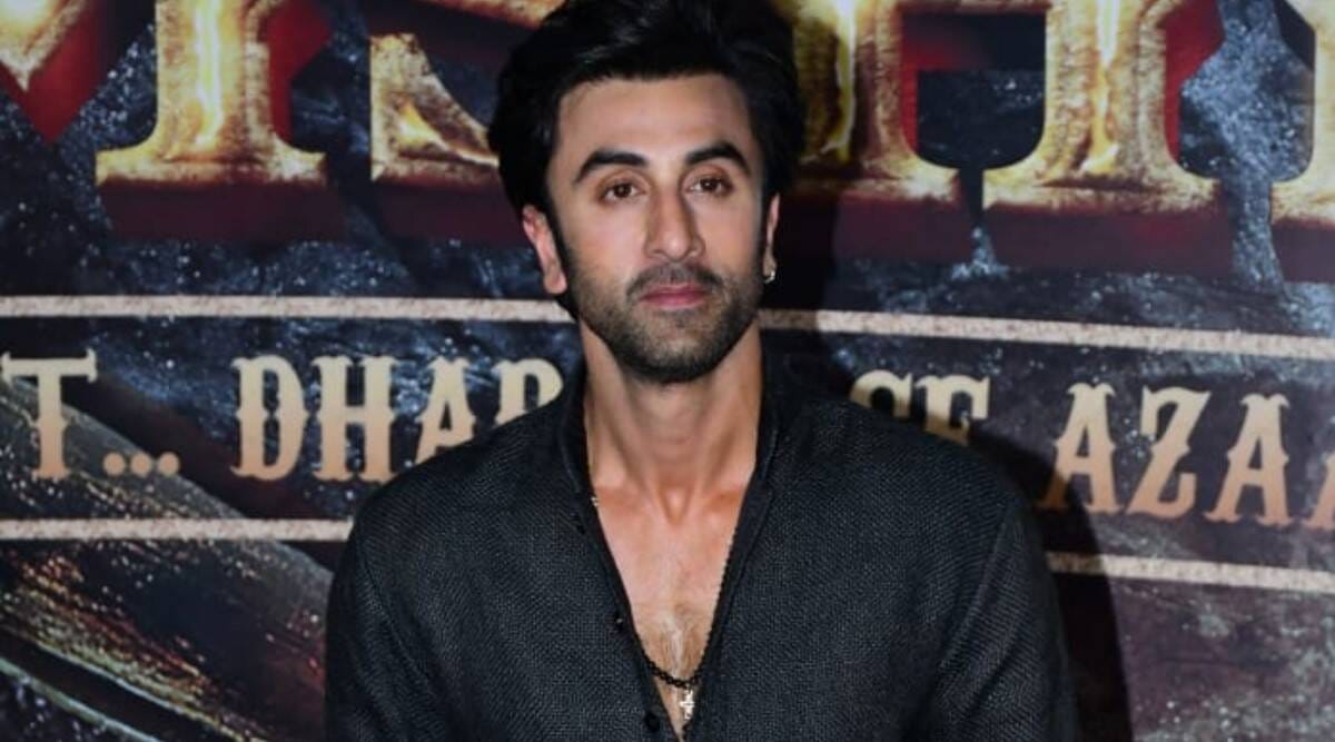 Actors look: Shahrukh Khan to Akshay Kumar Salman Khan These Bollywood Actors Use Botox to Look Young