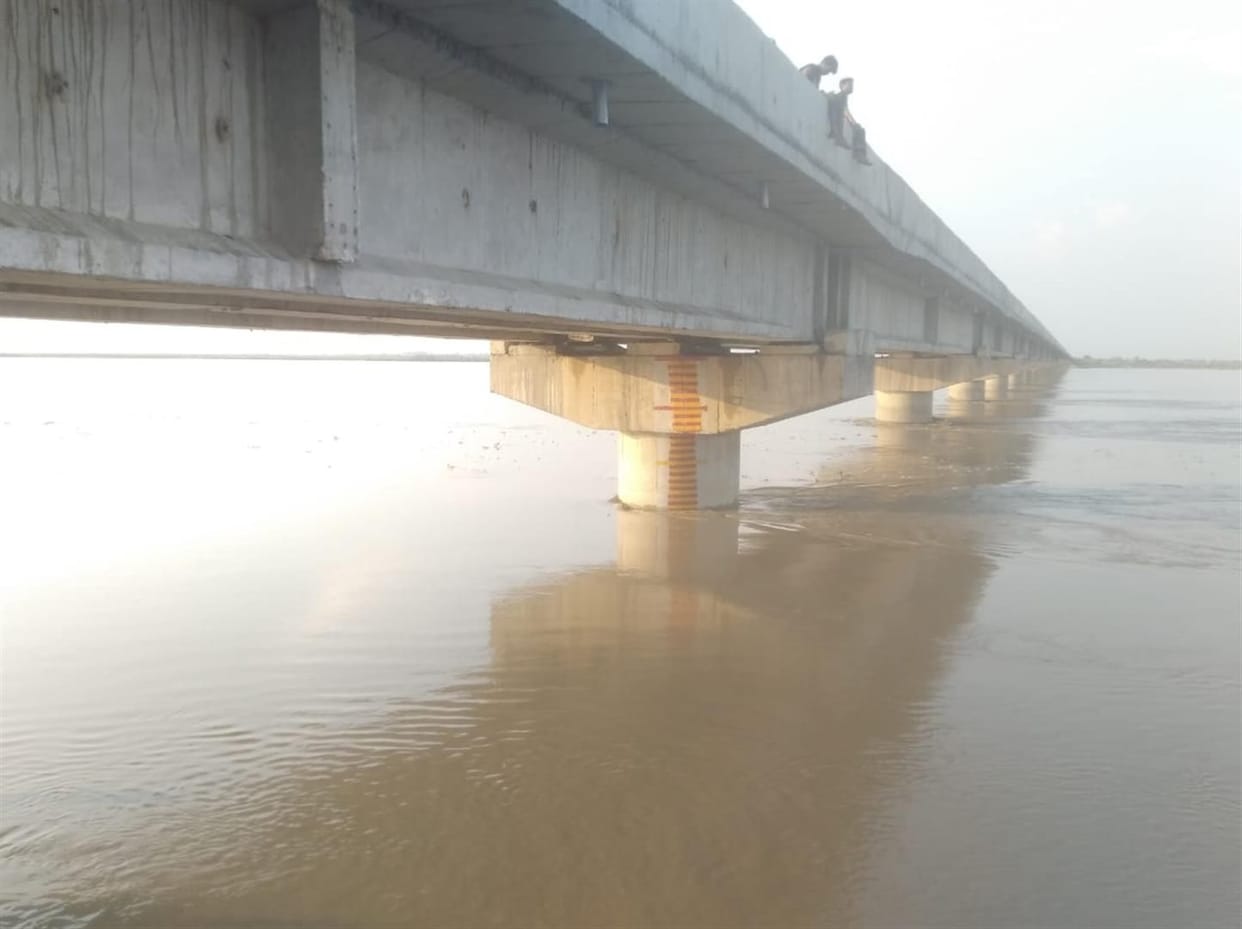 Water level in Ganga and Yamuna increased, administration alert