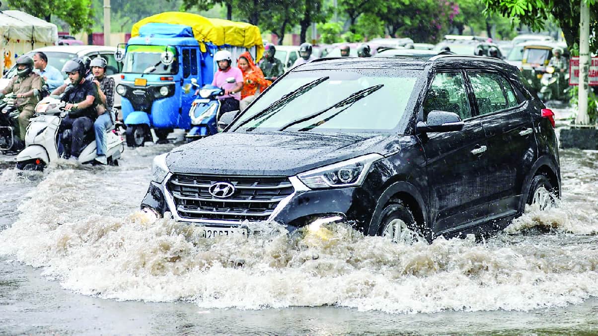 एमपी मौसम आज: लगातार बारिश से कई जगह जलजमाव परेशान कर रहा है।