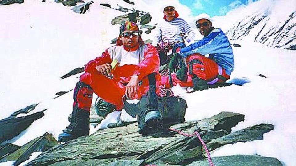 Mountaineer Mrigesh Kulshrestha preparations to reach summit of 21 thousand meter high Ladakh peak