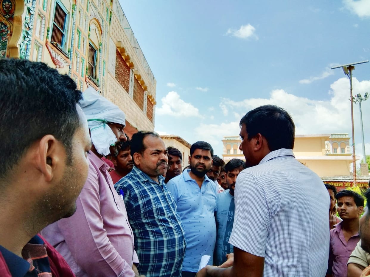 Occupation removed from Bhakti path, ran bulldozer, stirred traders