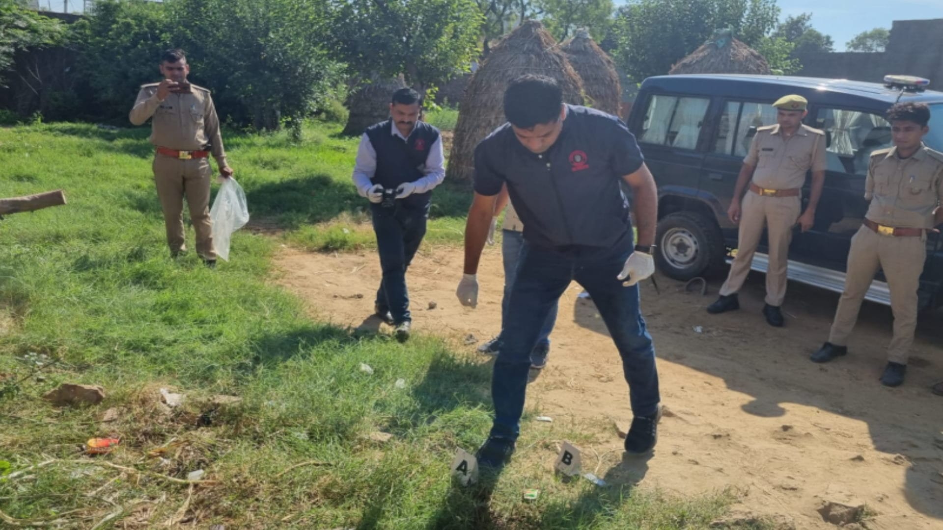 Meerut man suicide after shot dead his 44 years old girlfriend in parikshitgarh