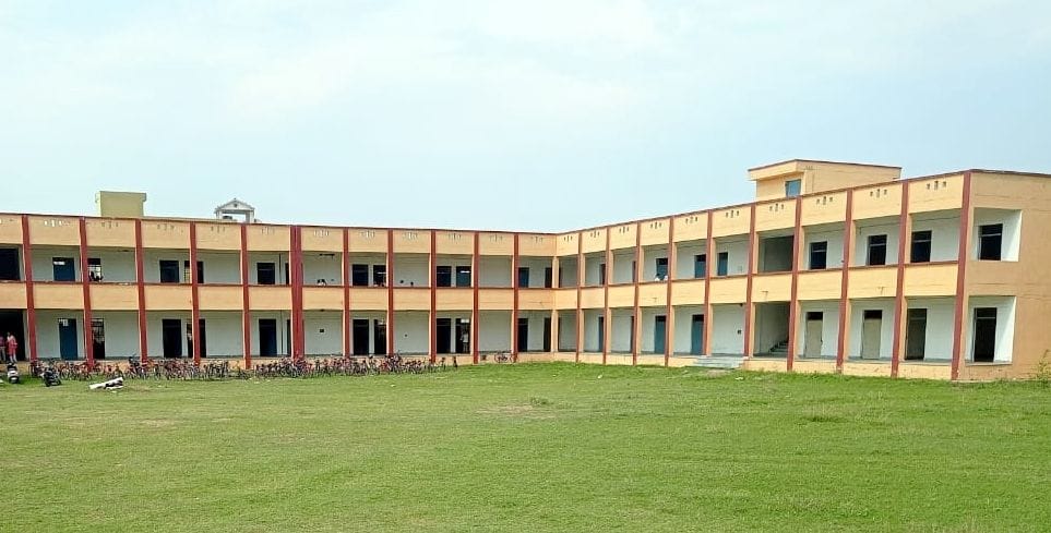 Government Inter College buildings dilapidated, no facilities in alternative buildings