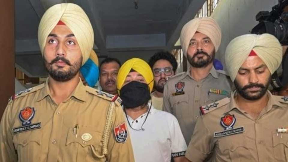 Read the inside story of Daler Mehndi Kabootarbazi case