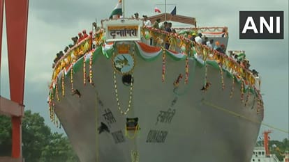 Amar Ujala Top News: Warship Dunagiri dedicated to the nation and ban on dharna in Parliament complex read important news of the country and the world