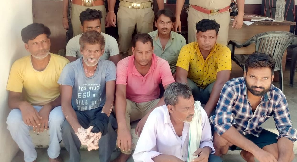 Sister-in-law, adamant on going with brother-in-law to the police station, fiercely created a ruckus