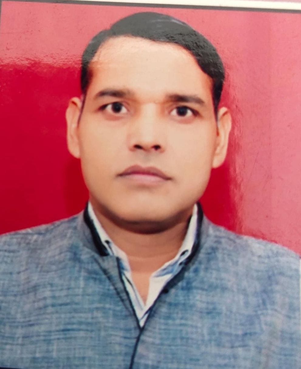 Weeds in village Saidpur due to death of retired soldier