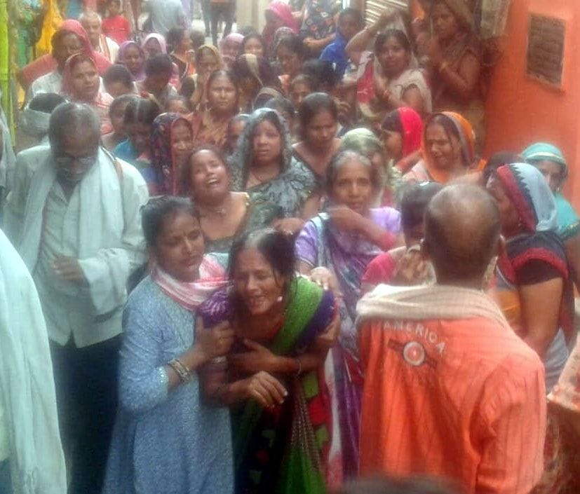 Kanpur Dehat : Youth dies due to truck collision, cousin injured, was going to Jehanabad by bike