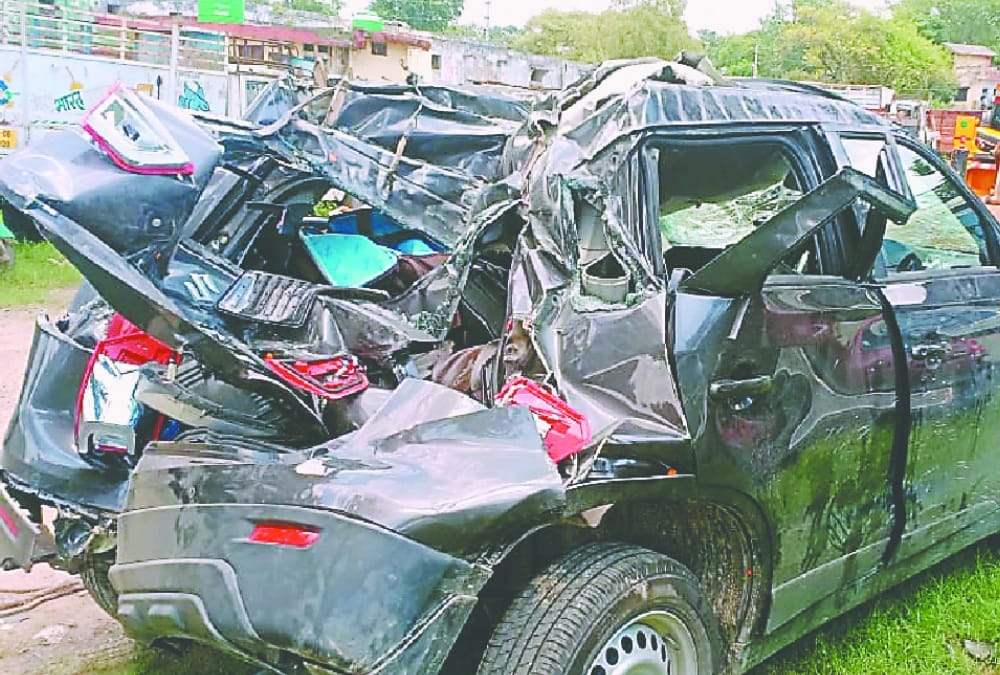 Jammu Kashmir: Car fell into canal in Vishnah, two youths died