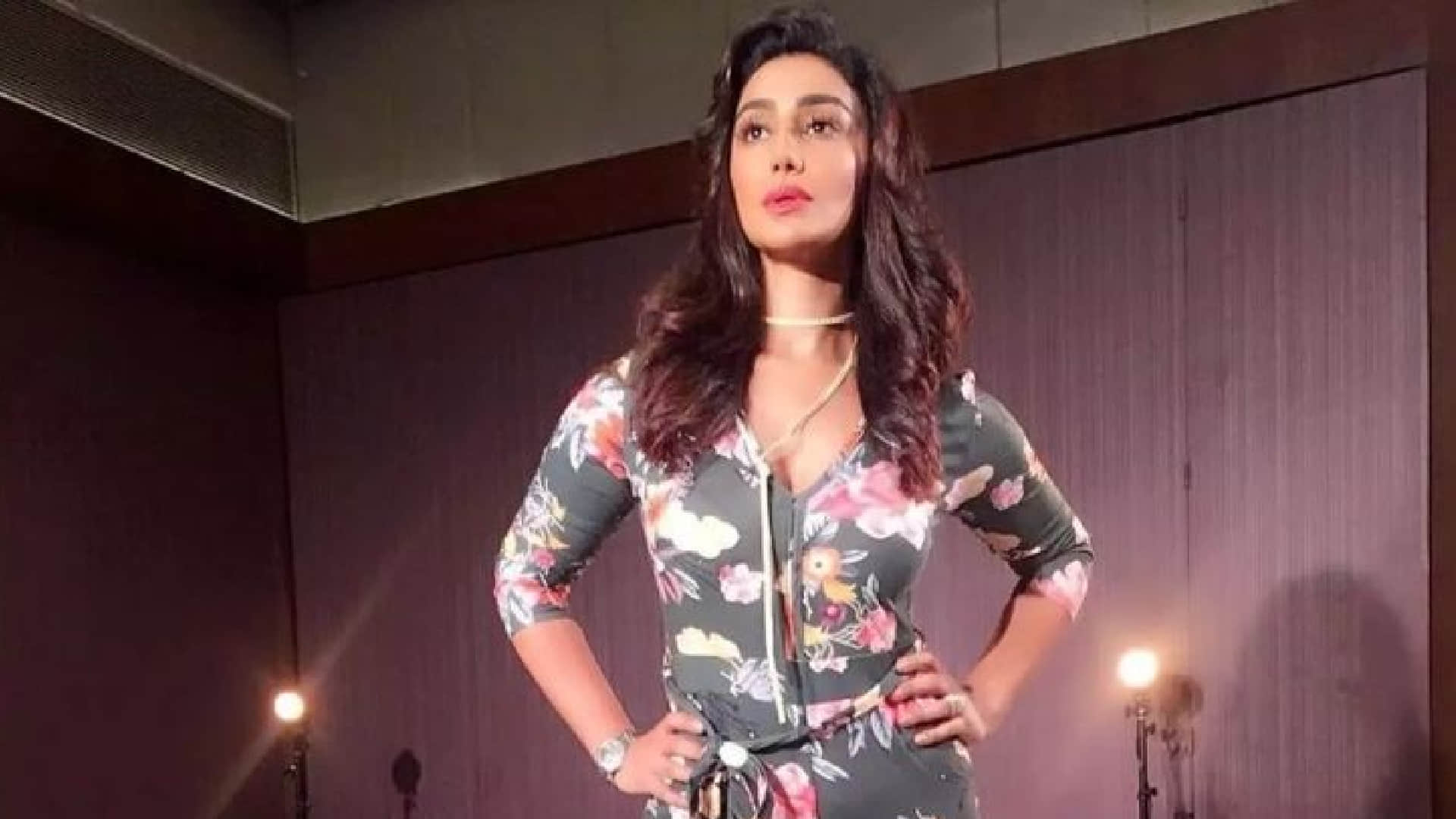 Naagin 6 fame actress Mahekk Chahal Duped of 49 thousand rupees in Online Fraud