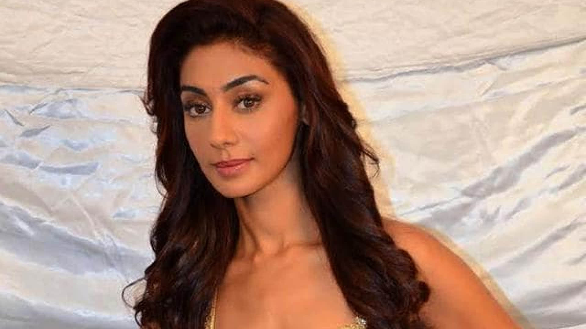 Naagin 6 fame actress Mahekk Chahal Duped of 49 thousand rupees in Online Fraud