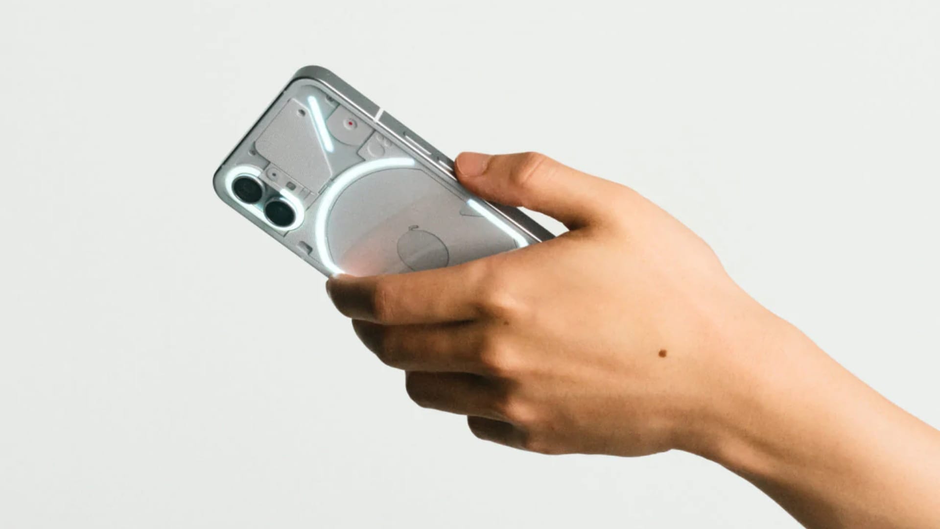 Nothing Phone 1 got a heavy price cut in India details here