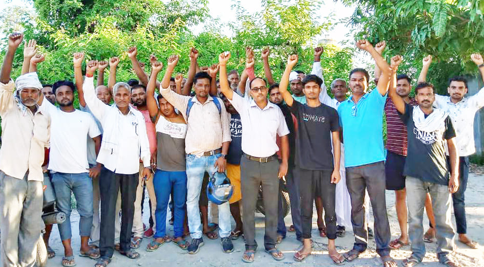 Villagers create ruckus over power connection cut