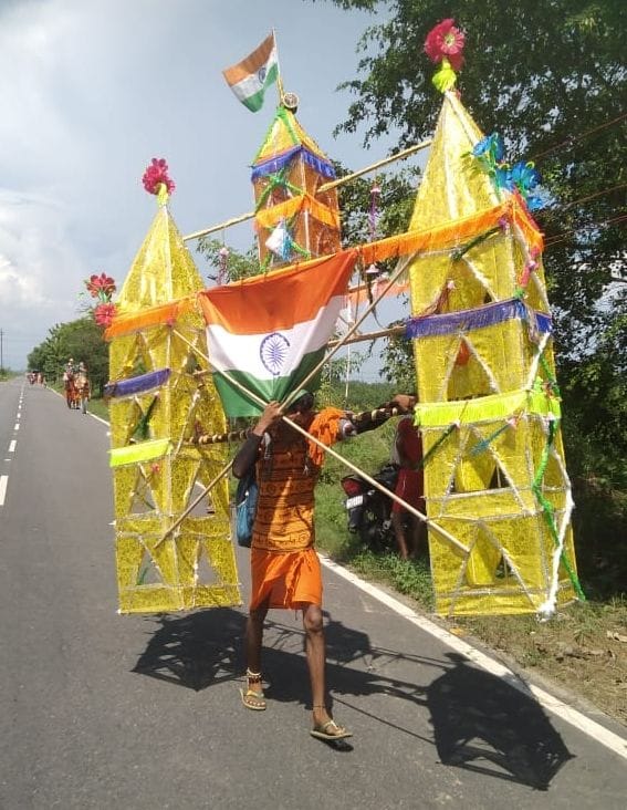 Devotion on the shoulder and pride of the nation, Bol Bam-Bam and Jai Hindustan