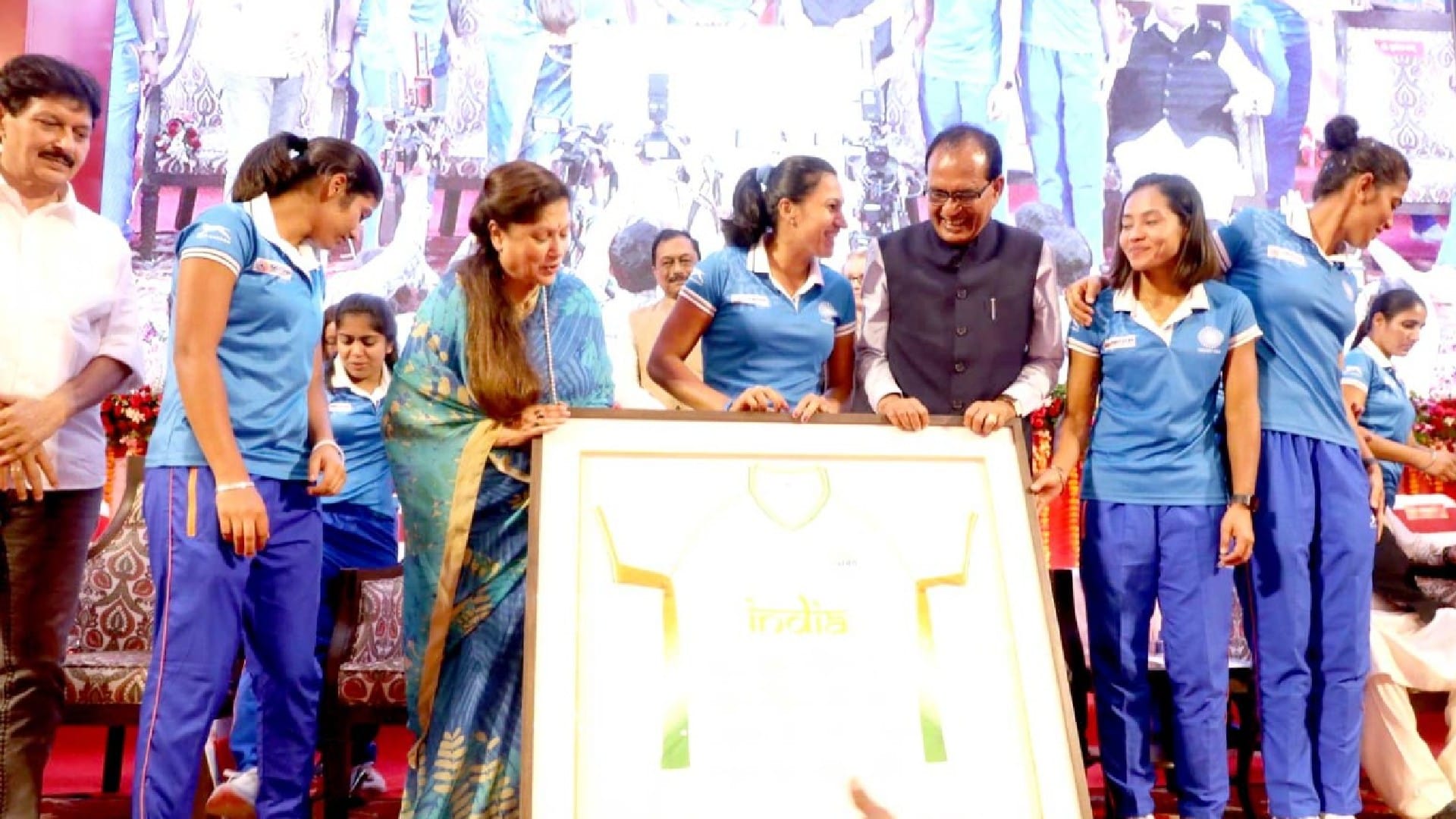 Hockey players are getting world class facilities in Madhya Pradesh, youth are getting attracted towards the national game