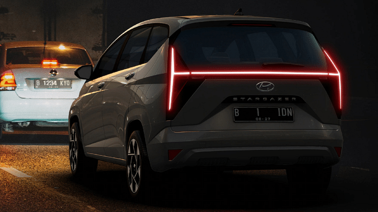 Hyundai Stargazermaruti Ertiga को टक्कर देने वाली ह्यूंदै की नई एमपीवी