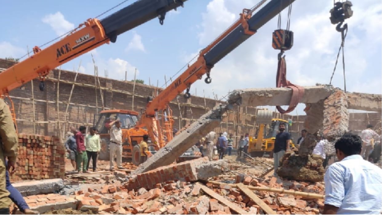 Alipur wall collapse Contractor Sikander Das and site supervisor Satish Kumar arrested by Delhi Police