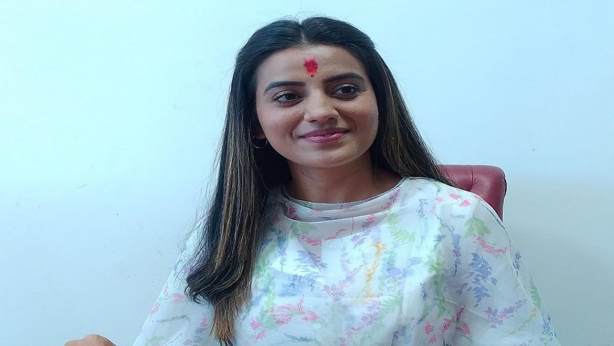 Bhojpuri film actress Akshara Singh expressed her desire to contest elections of Gorakhpur