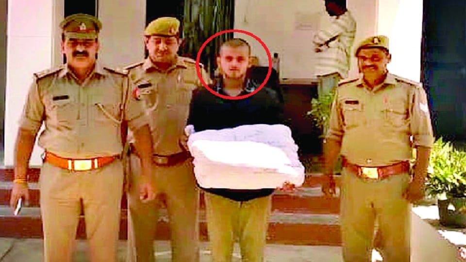 absconding btech student arrested from delhi by keeping aunt dead body in sack