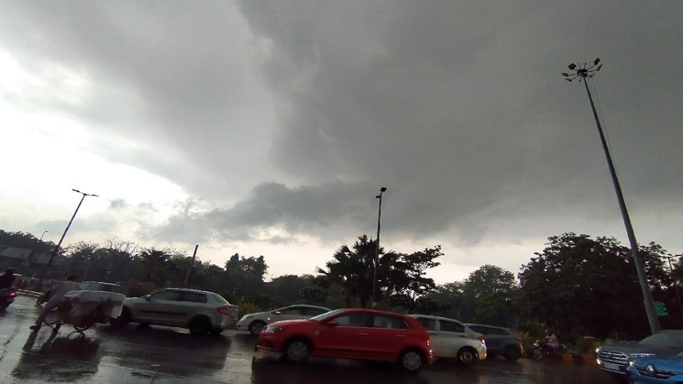 delhi weather report Relief from rain in Delhi IMD also predicted rain in some areas on Sunday