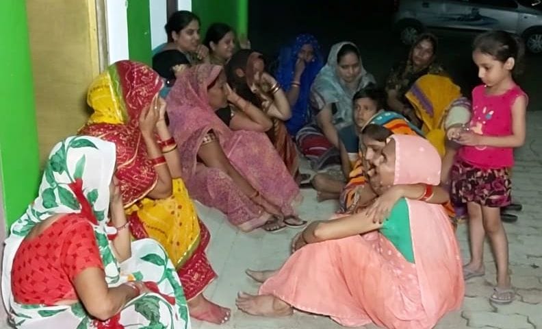 the priest committed suicide by running a grinder on the neck in Hardoi,