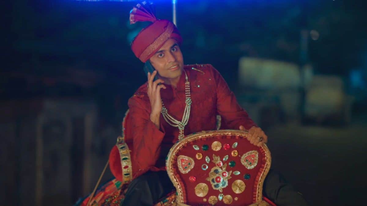 Jitendra Kumar Jaadugar Movie is Real Or Fiction Know about Neemuch Football Connection
