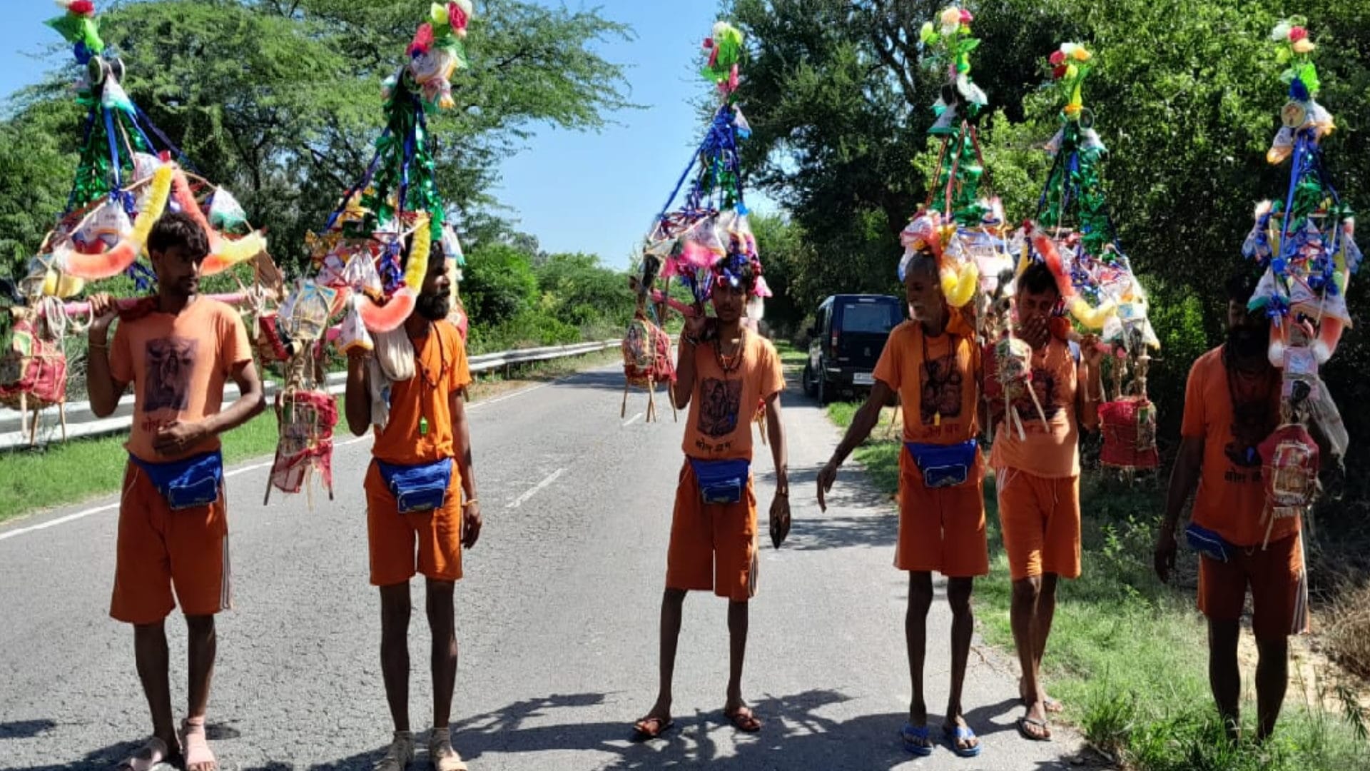 Kanwar Yatra 2022: Hindu Muslim Love inspirational story Babu Khan became a symbol of brotherhood See Photos