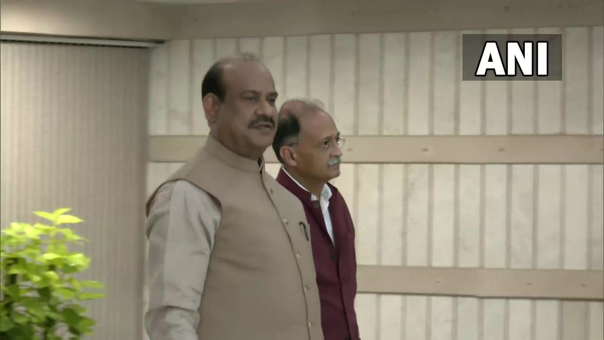 Parliament Monsoon Session Meeting of leaders of all political parties Lok Sabha Rajya Sabha Om Birla venkaiah naidu PM Modi BJP Congress