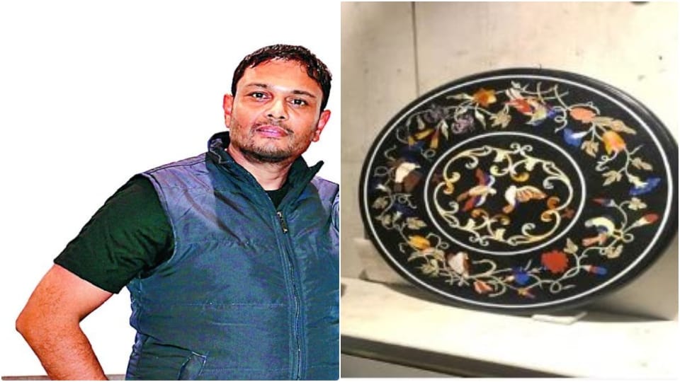 Success story of Agra Asthana brothers of who started business by Rs 1500