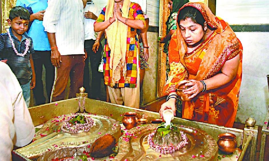 Sawan 2022 Kashi Vishwanath resides in Sarnath with Sarangnath throughout Sawan month  wishes are fulfilled by darshan pujan