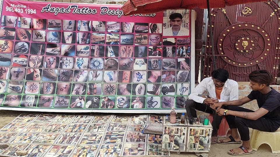 Tattoo making shops on IFFCO Chowk Road in Gurugram are negligent towards people health