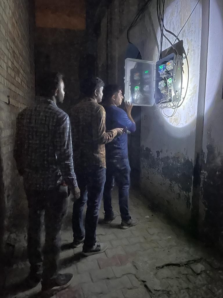 24 teams caught electricity theft at 193 places in the district