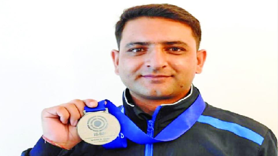 Chain Singh of Doda won silver medal in World Cup Shooting