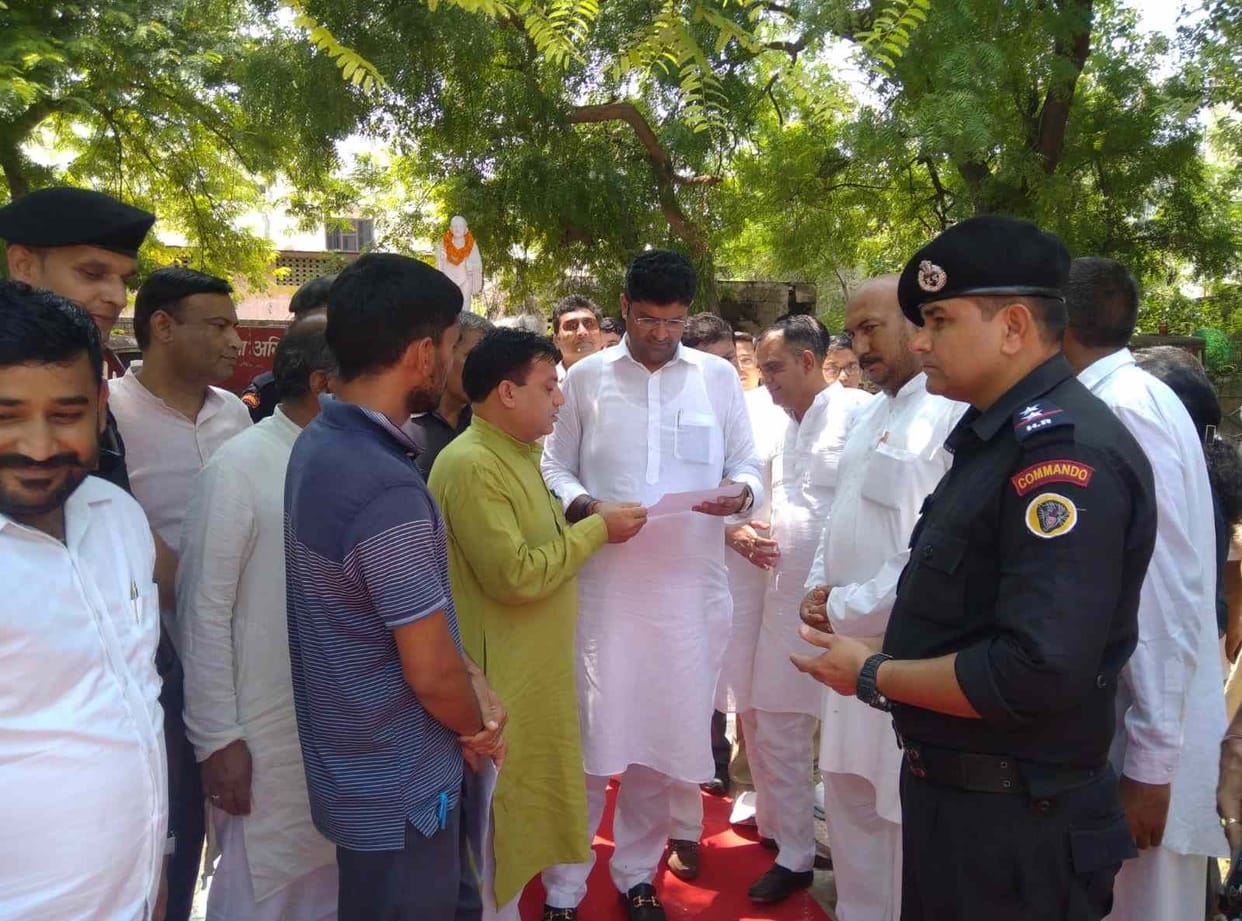 The main four roads of the city will be widened: Dushyant Chautala