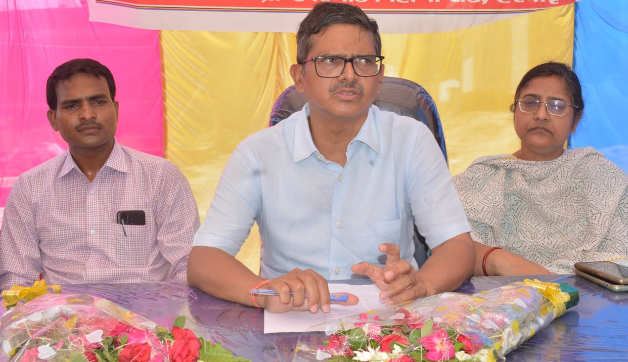 Hardoi, Amitabh Thakur to contest Lok Sabha elections from Ballia