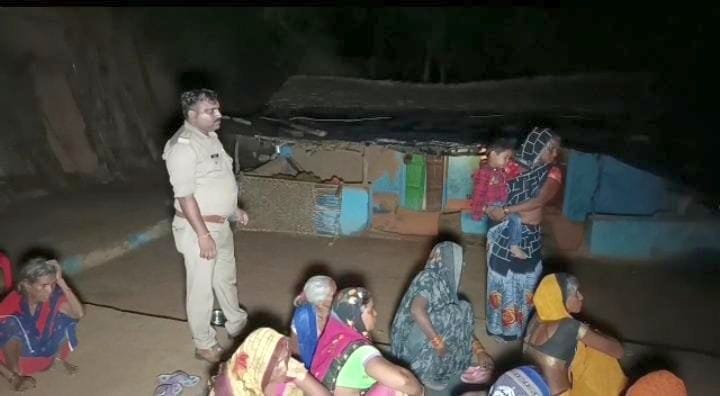 Chitrakoot: Pigs beaten, strangled to death in a theft dispute, report filed against three people of the locality, police caught two
