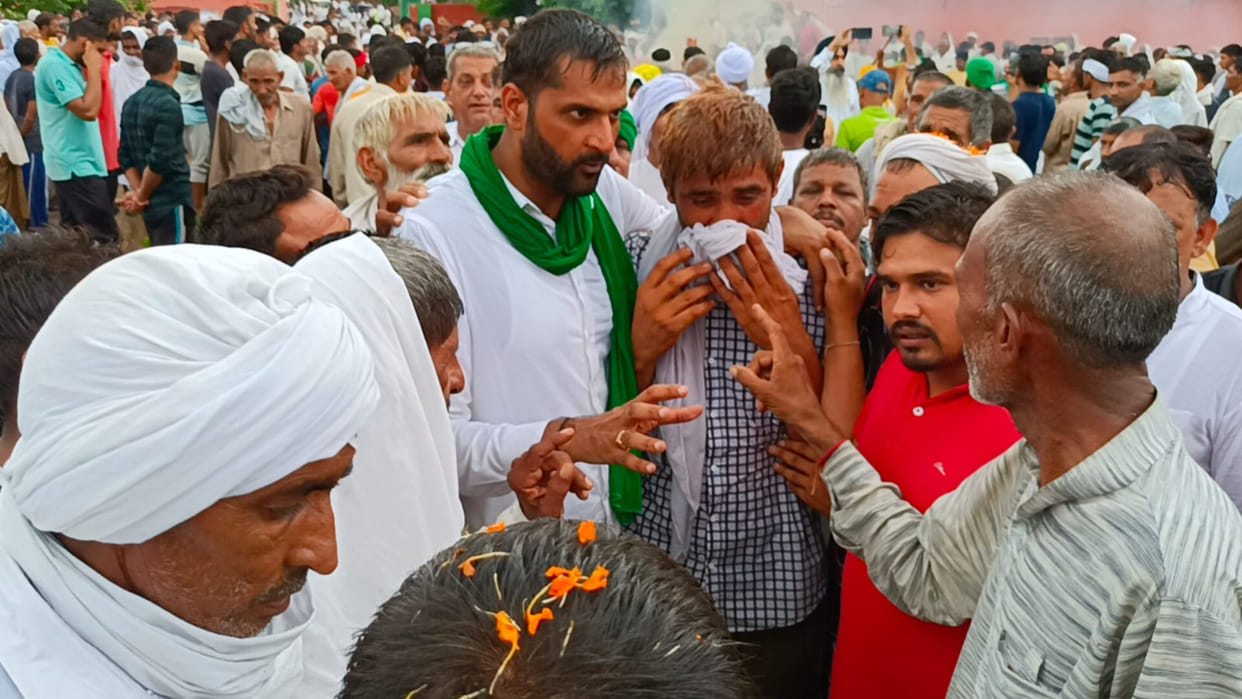 body of Farmer Dharampal was cremated on the 9th day